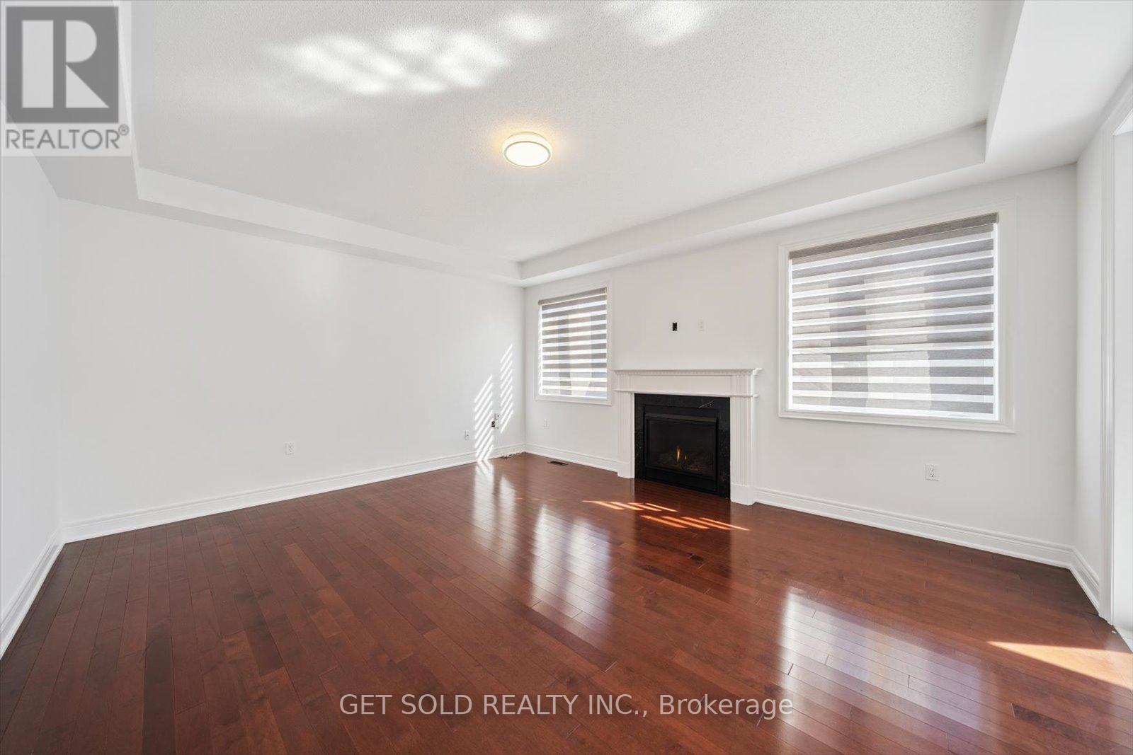 49 Blackberry Valley Crescent, Caledon, Ontario  L7C 2C7 - Photo 12 - W12321895