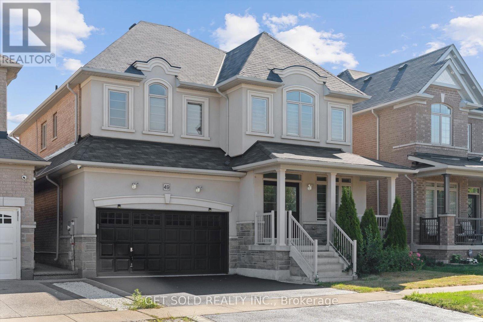 49 Blackberry Valley Crescent, Caledon, Ontario  L7C 2C7 - Photo 2 - W12321895