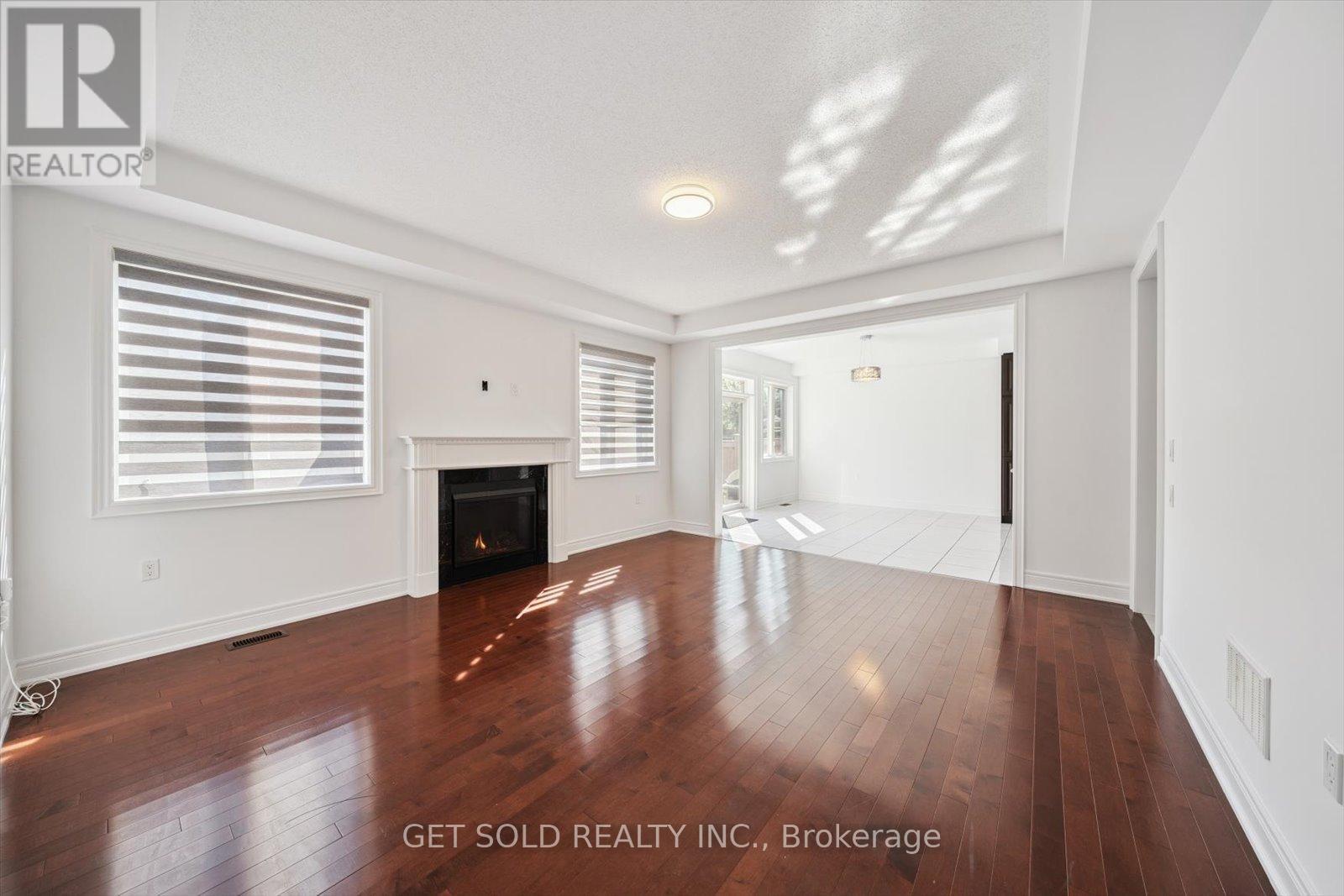 49 Blackberry Valley Crescent, Caledon, Ontario  L7C 2C7 - Photo 13 - W12321895