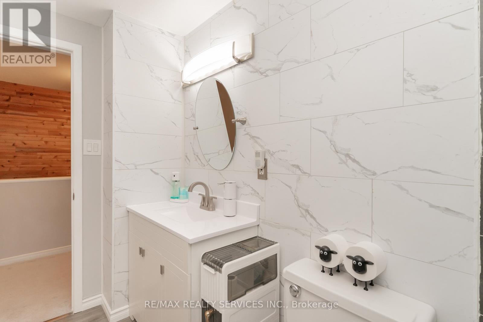 6 Lauderdale Road, Brampton, Ontario  L6V 2B7 - Photo 28 - W12332485