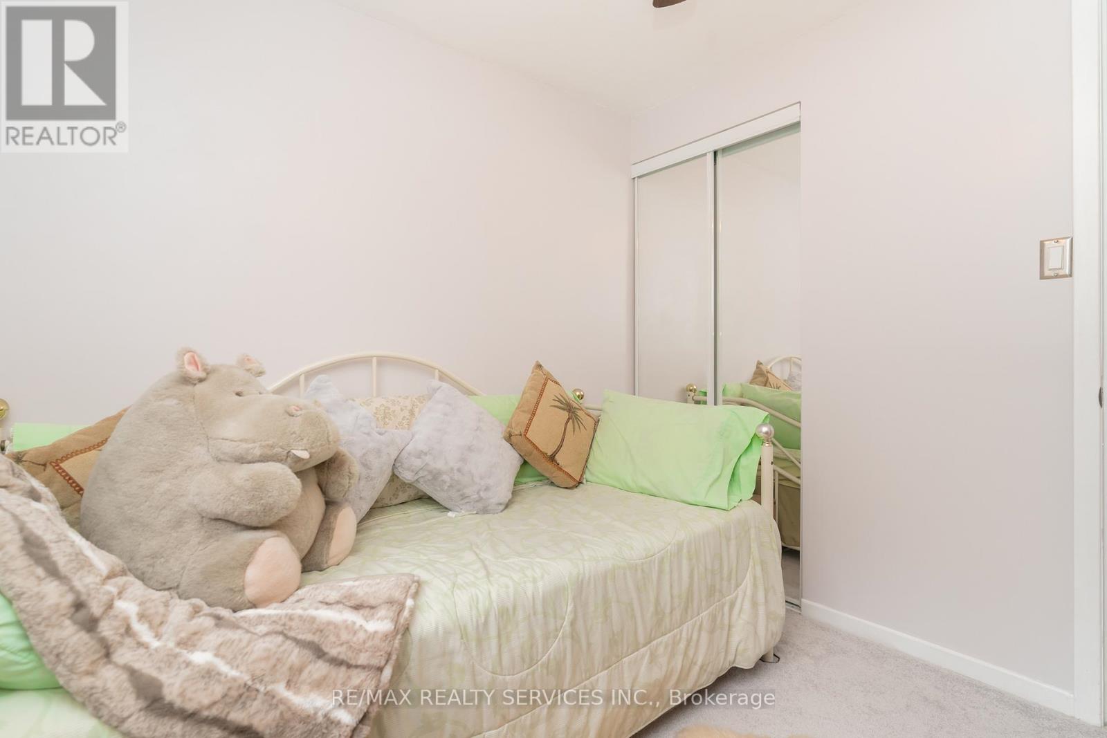 6 Lauderdale Road, Brampton, Ontario  L6V 2B7 - Photo 26 - W12332485