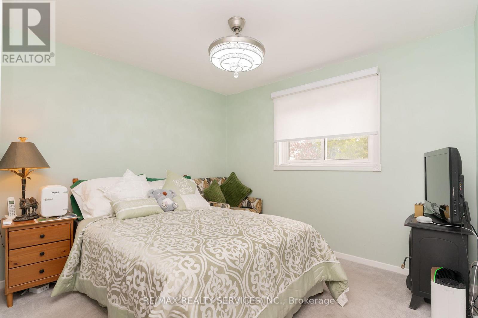 6 Lauderdale Road, Brampton, Ontario  L6V 2B7 - Photo 29 - W12332485