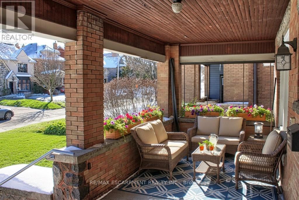 2 - 22 Blake Street, Hamilton, Ontario  L8M 2S5 - Photo 3 - X12804358