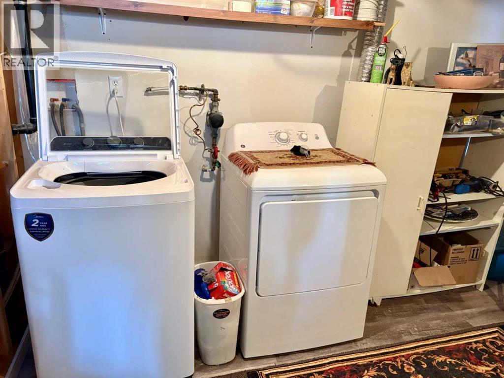 4708 50 Street, Myrnam, Alberta  T0B 3K0 - Photo 10 - A2277695