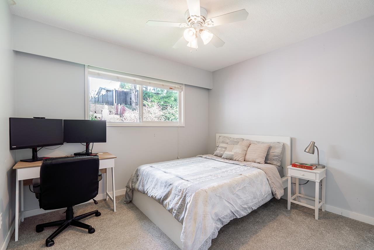 32157 Holiday Avenue, Mission, British Columbia  V2V 2N3 - Photo 16 - R3107089