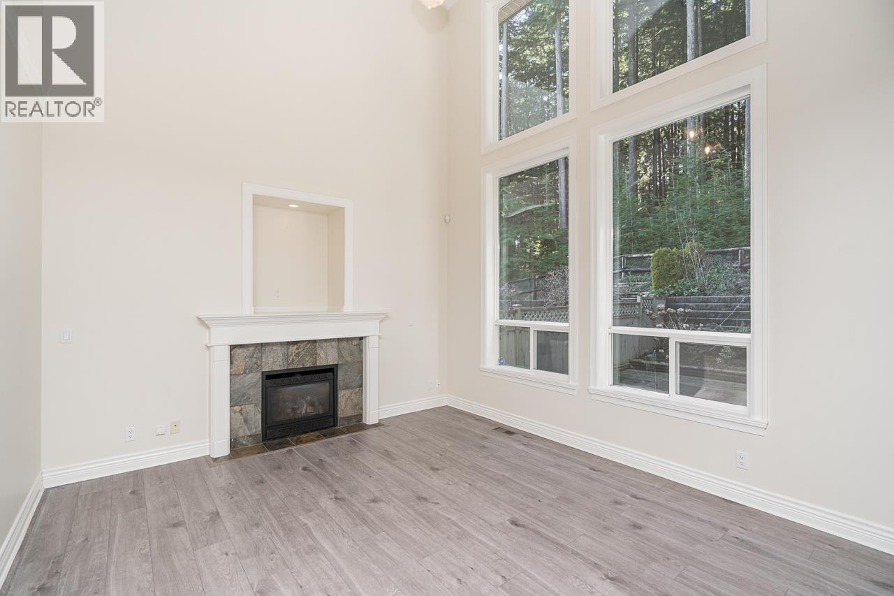 3398 Plateau Boulevard, Coquitlam, British Columbia  V3E 3R3 - Photo 5 - R3076662