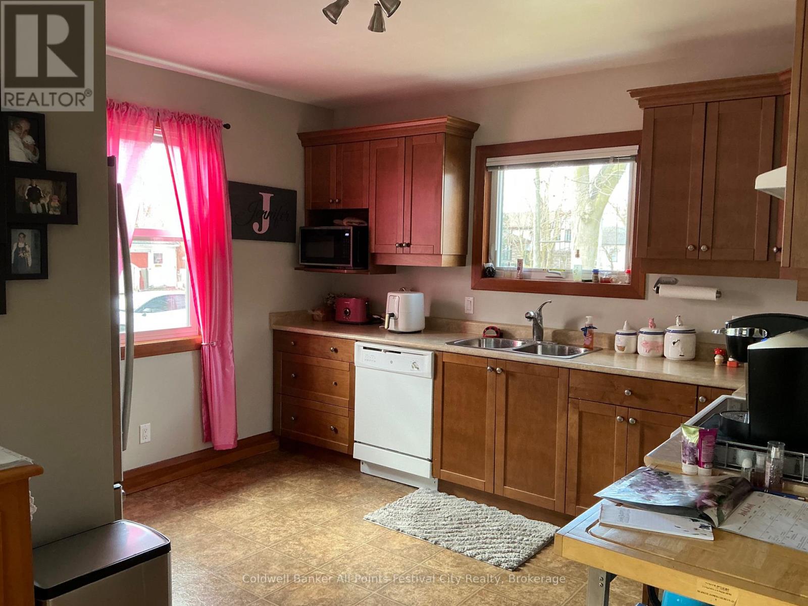 148 Wellington Street, West Perth, Ontario  N0K 1N0 - Photo 14 - X12967534