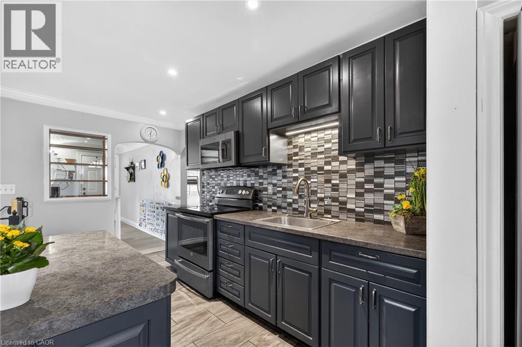 73 Avondale Street, Brantford, Ontario  N3S 4M1 - Photo 13 - 40818026