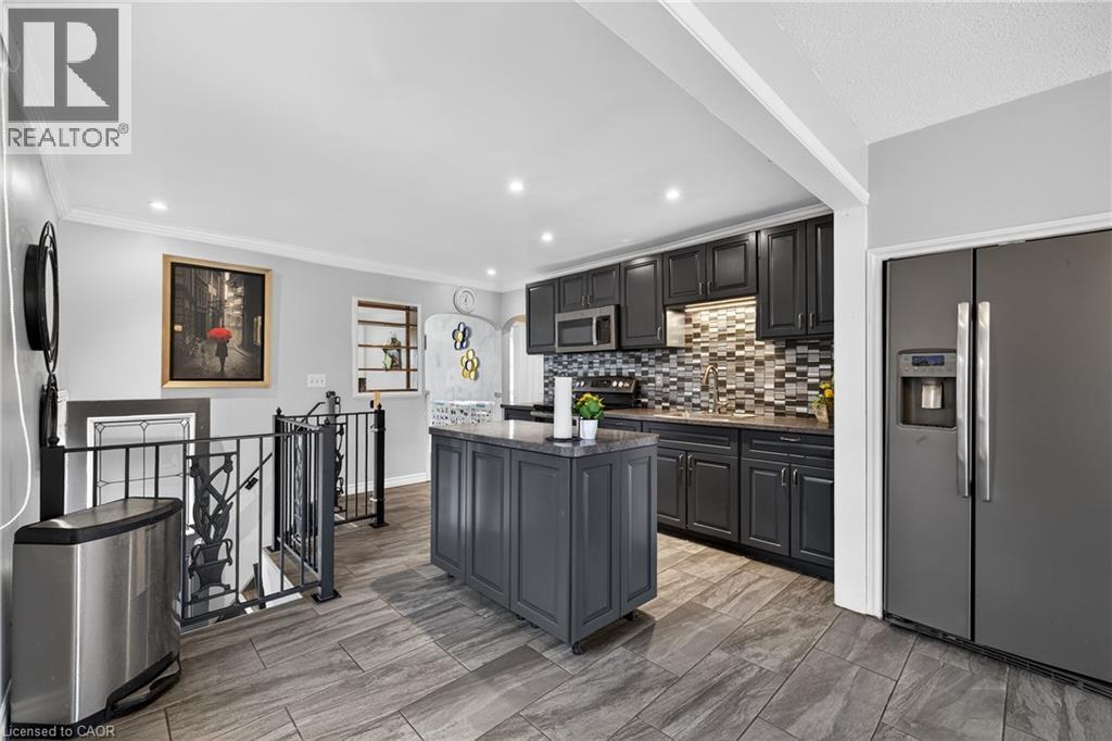 73 Avondale Street, Brantford, Ontario  N3S 4M1 - Photo 11 - 40818026