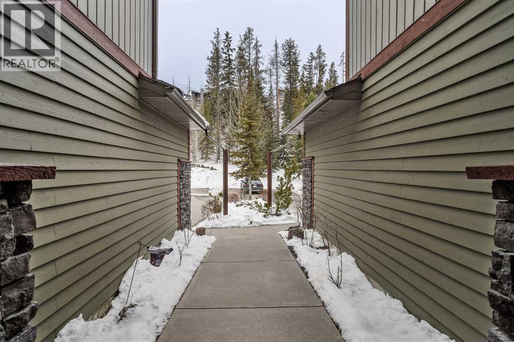 1104, 70 Dyrgas Gate, Canmore, Alberta  T1W 3J6 - Photo 45 - A2299244