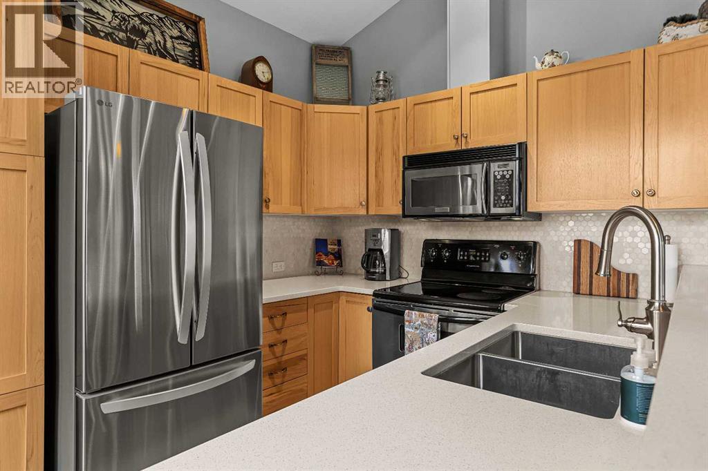 1104, 70 Dyrgas Gate, Canmore, Alberta  T1W 3J6 - Photo 9 - A2299244