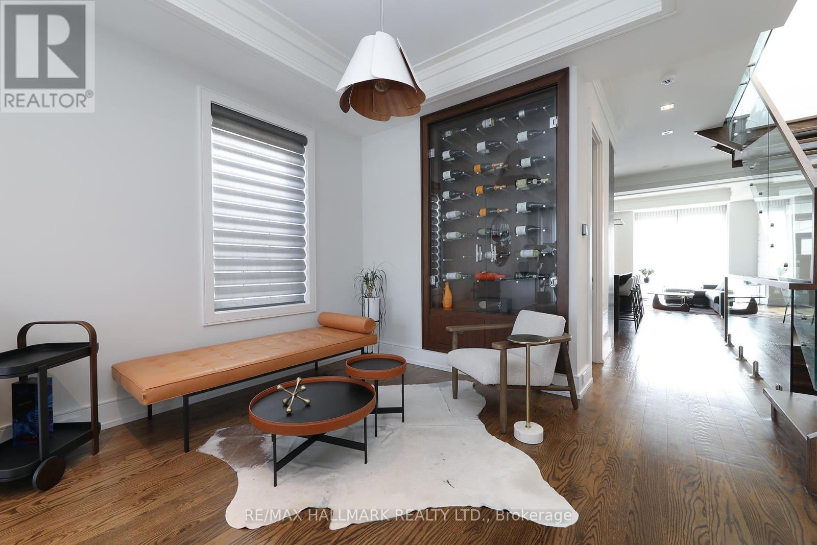 159 Roe Avenue, Toronto, Ontario  M5M 2J1 - Photo 11 - C12959170