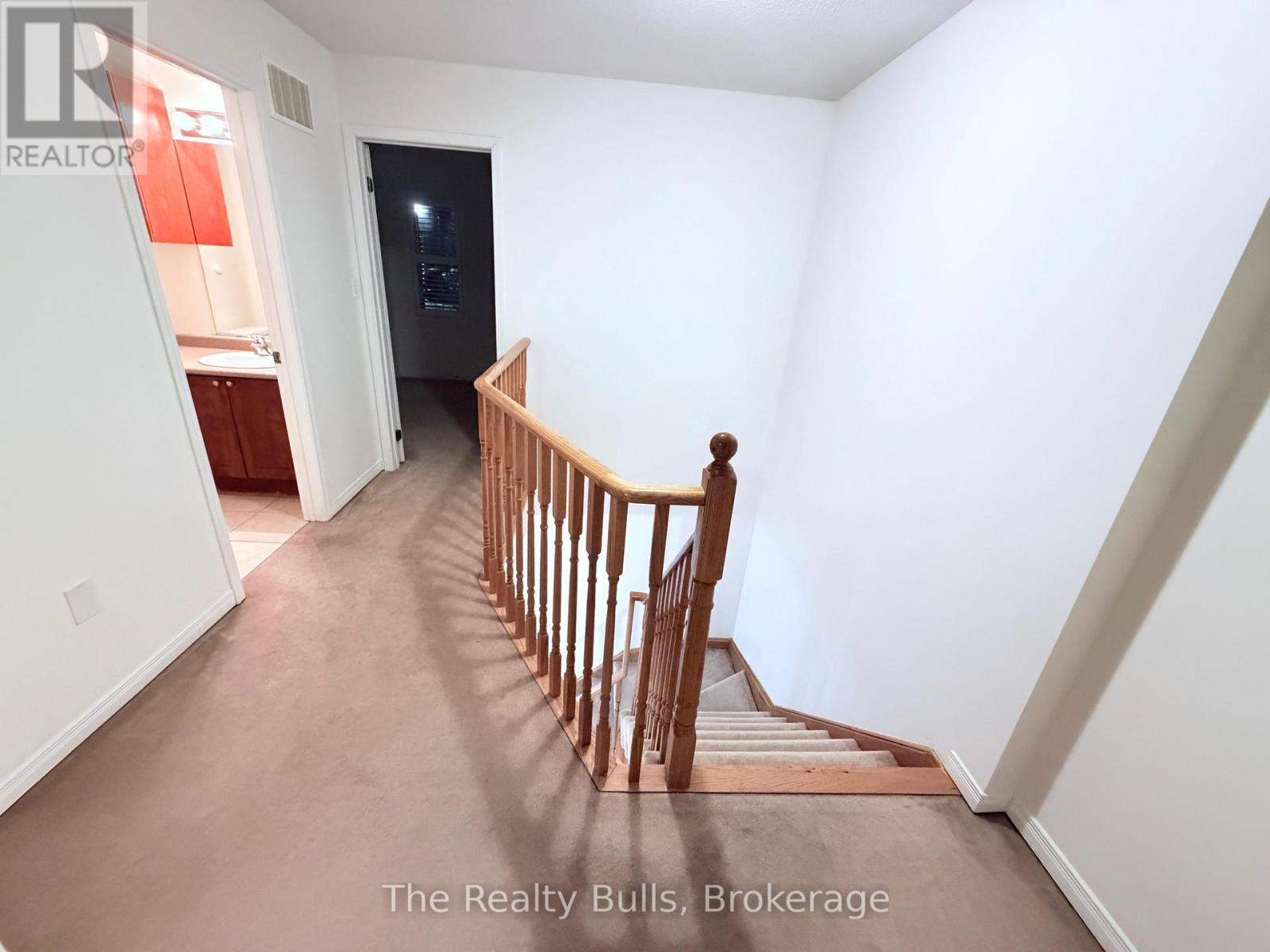 37 Magpie Way, Whitby, Ontario  L1N 0K7 - Photo 9 - E12831686