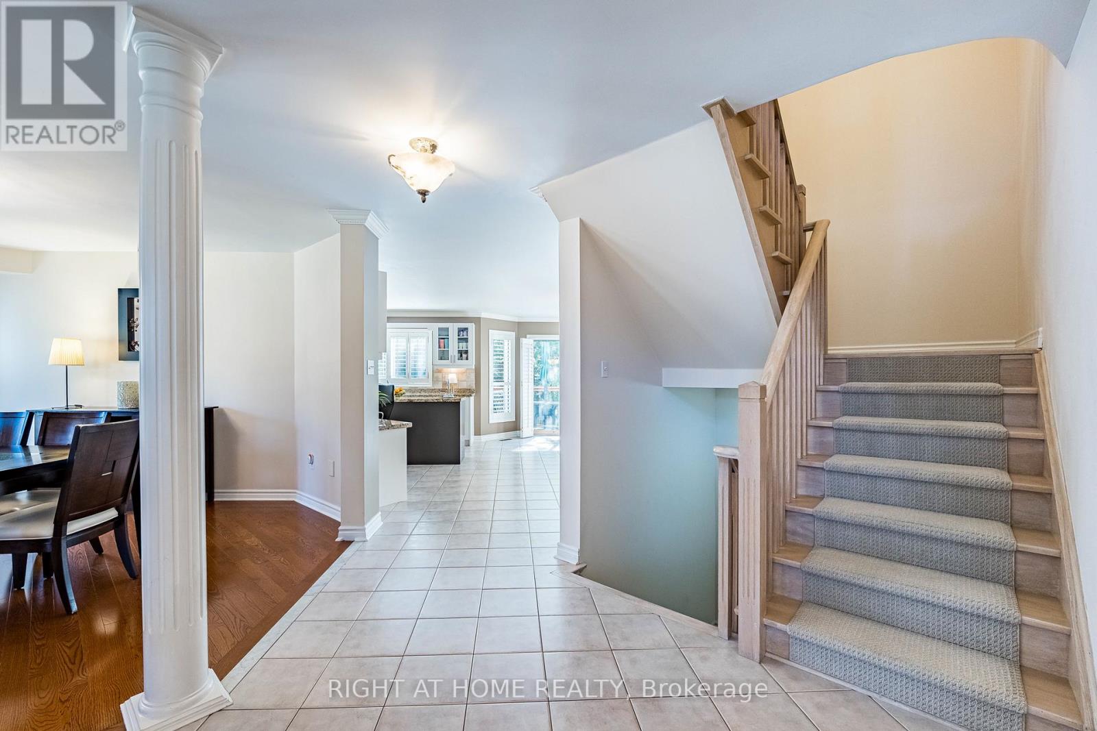 2204 Carpenters Circle, Oakville, Ontario  L6M 3C7 - Photo 22 - W12962270