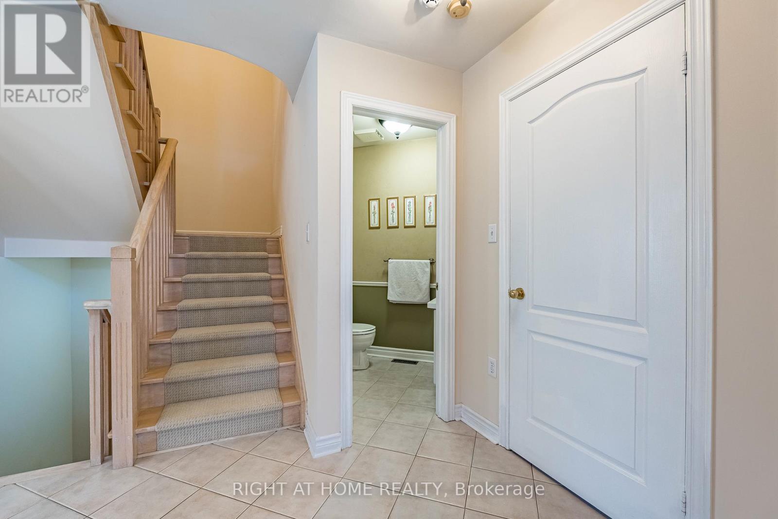 2204 Carpenters Circle, Oakville, Ontario  L6M 3C7 - Photo 39 - W12962270