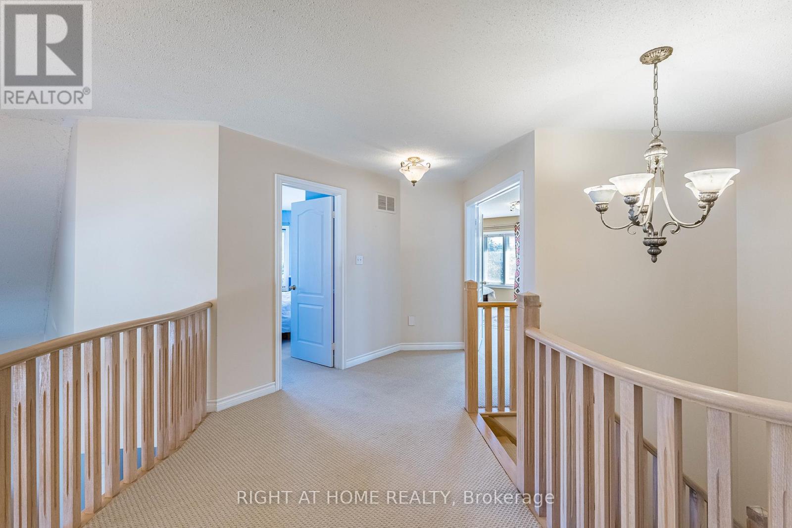 2204 Carpenters Circle, Oakville, Ontario  L6M 3C7 - Photo 36 - W12962270