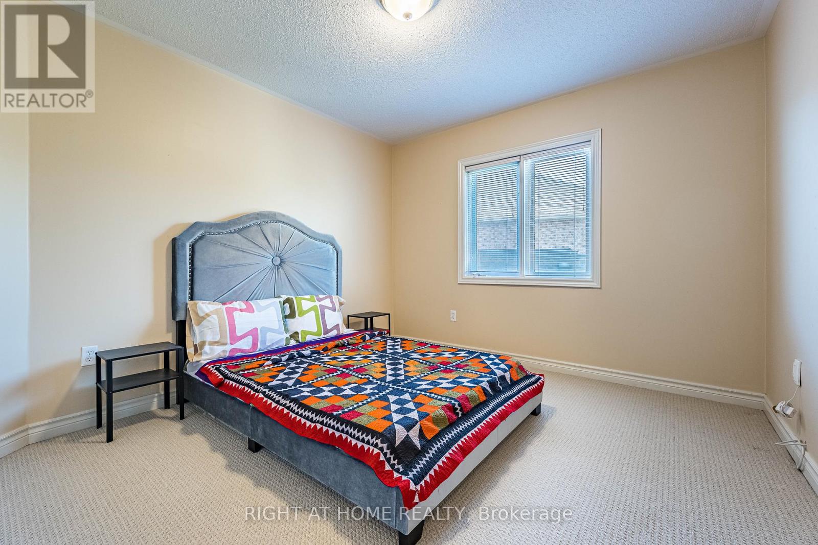 2204 Carpenters Circle, Oakville, Ontario  L6M 3C7 - Photo 29 - W12962270