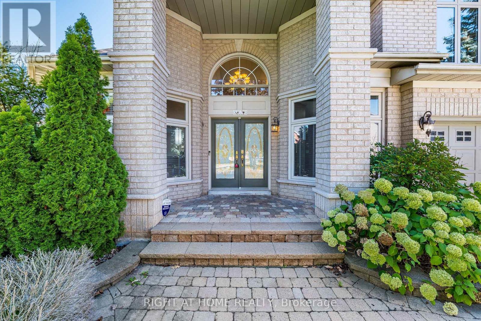 2204 Carpenters Circle, Oakville, Ontario  L6M 3C7 - Photo 43 - W12962270