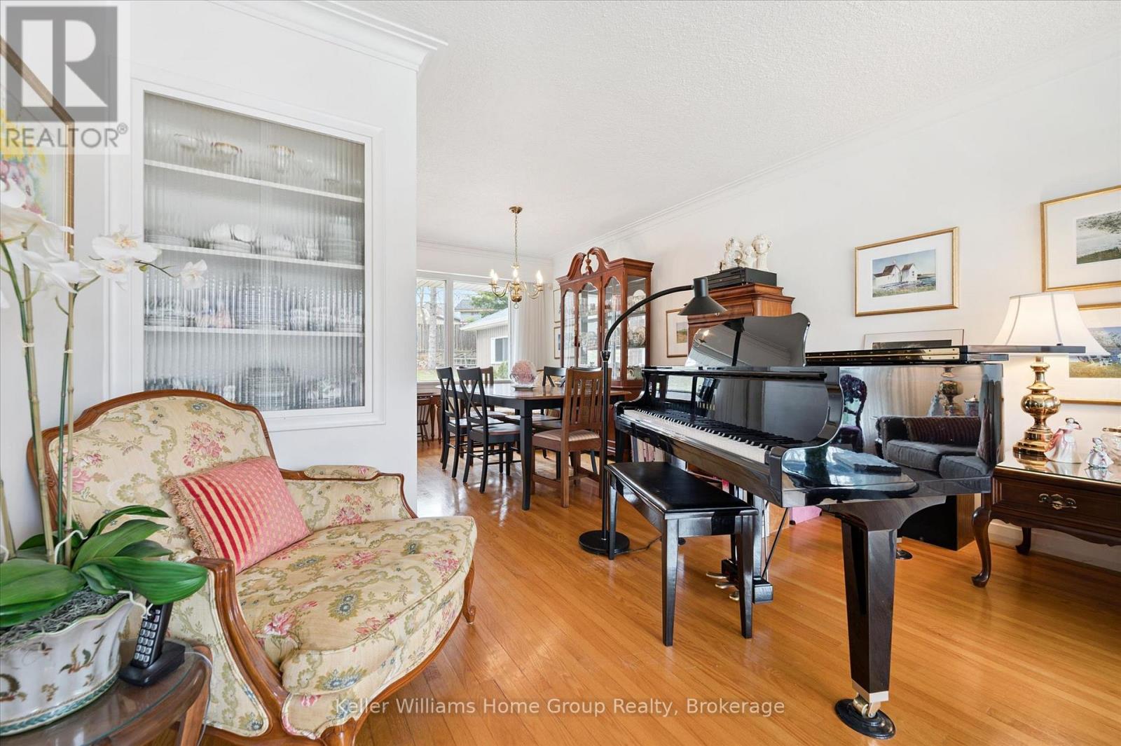 22 Gladstone Avenue, Guelph, Ontario  N1E 1L6 - Photo 9 - X12967612