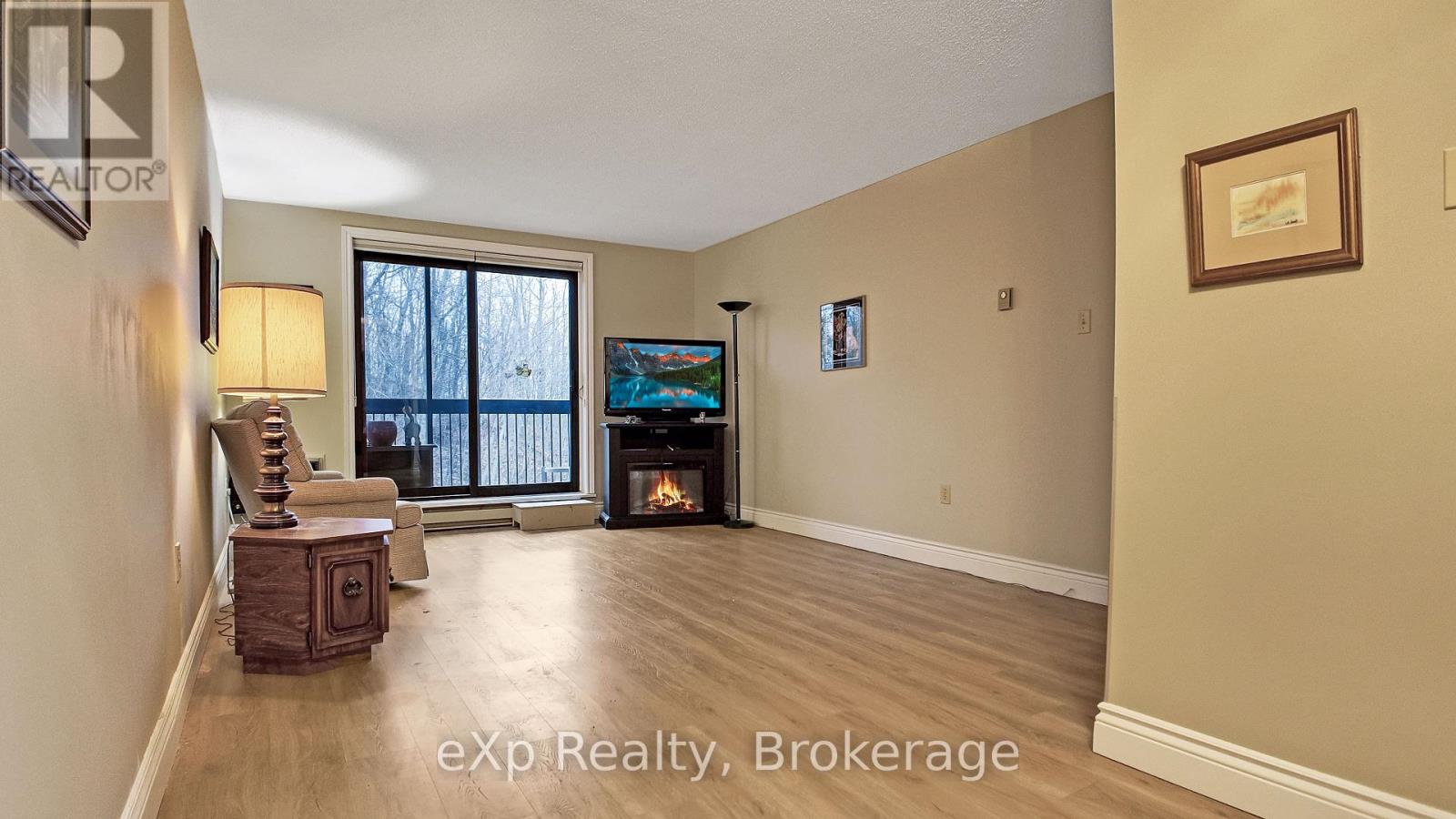 402 - 5 Valleyside Drive, Brockton, Ontario N0G 2V0 - Photo 6 - X12967772