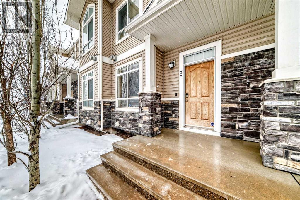 37 Skyview Ranch Gardens NE, Calgary, Alberta  T2M 3Y7 - Photo 2 - A2299716