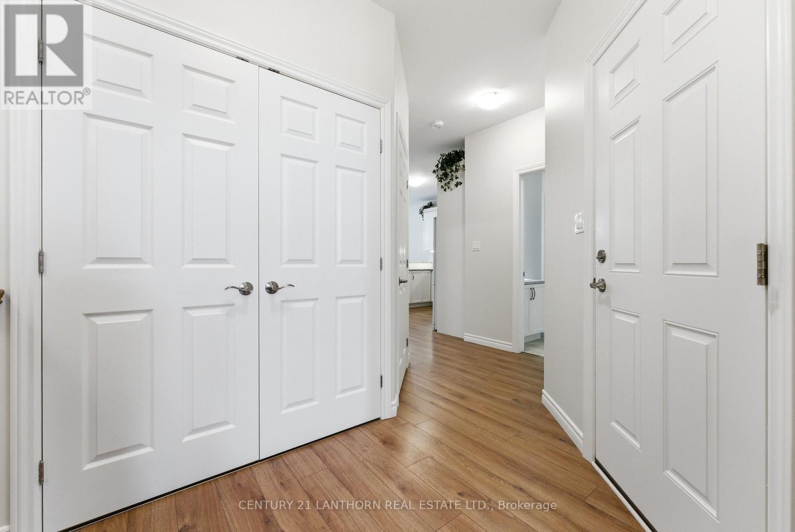 50 Covington Crescent, Belleville (Thurlow Ward), Ontario  K8N 0L1 - Photo 6 - X12967690