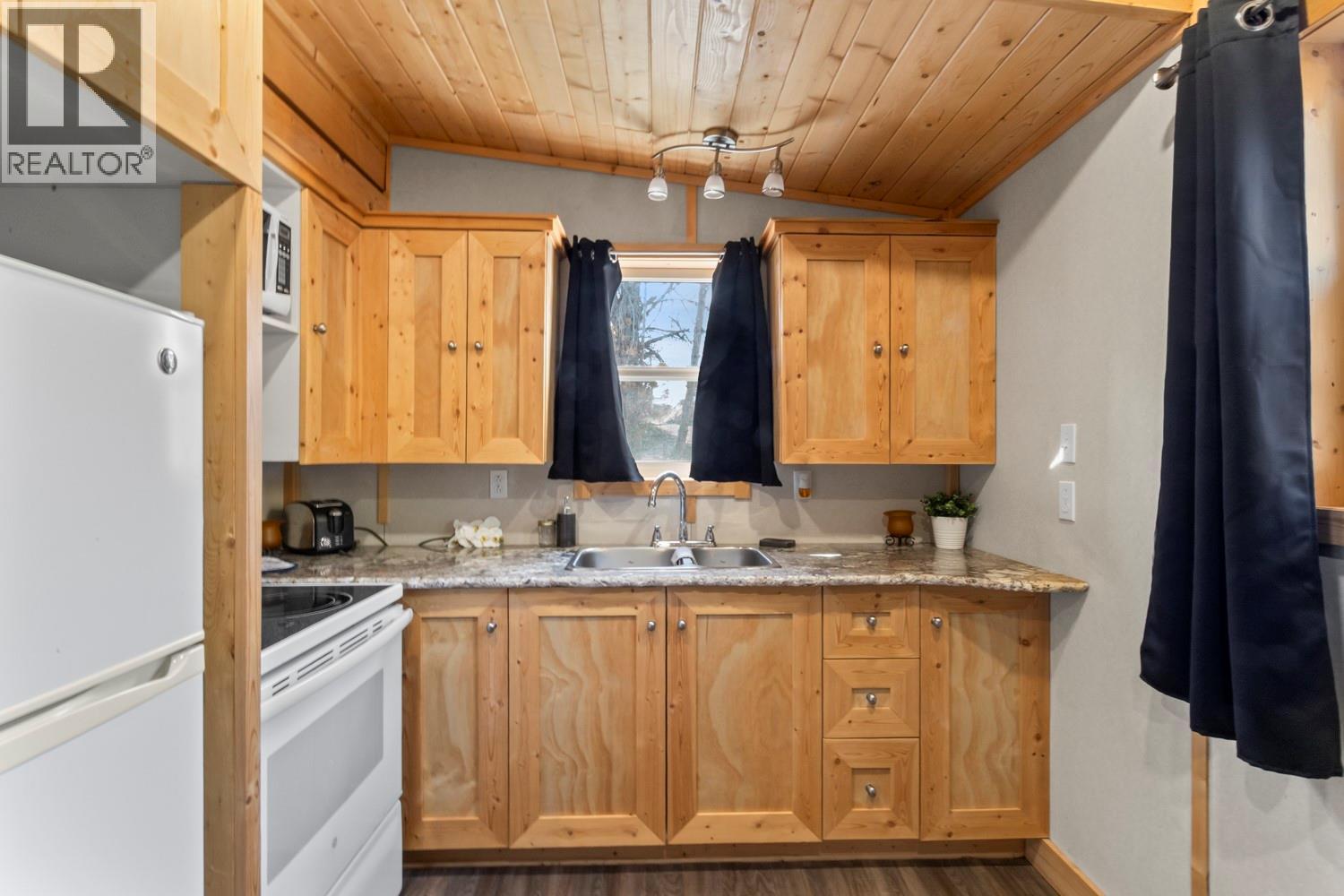 250 Laguna Crescent, Twin Bays, British Columbia V0B 1A1 - Photo 10 - 10381533