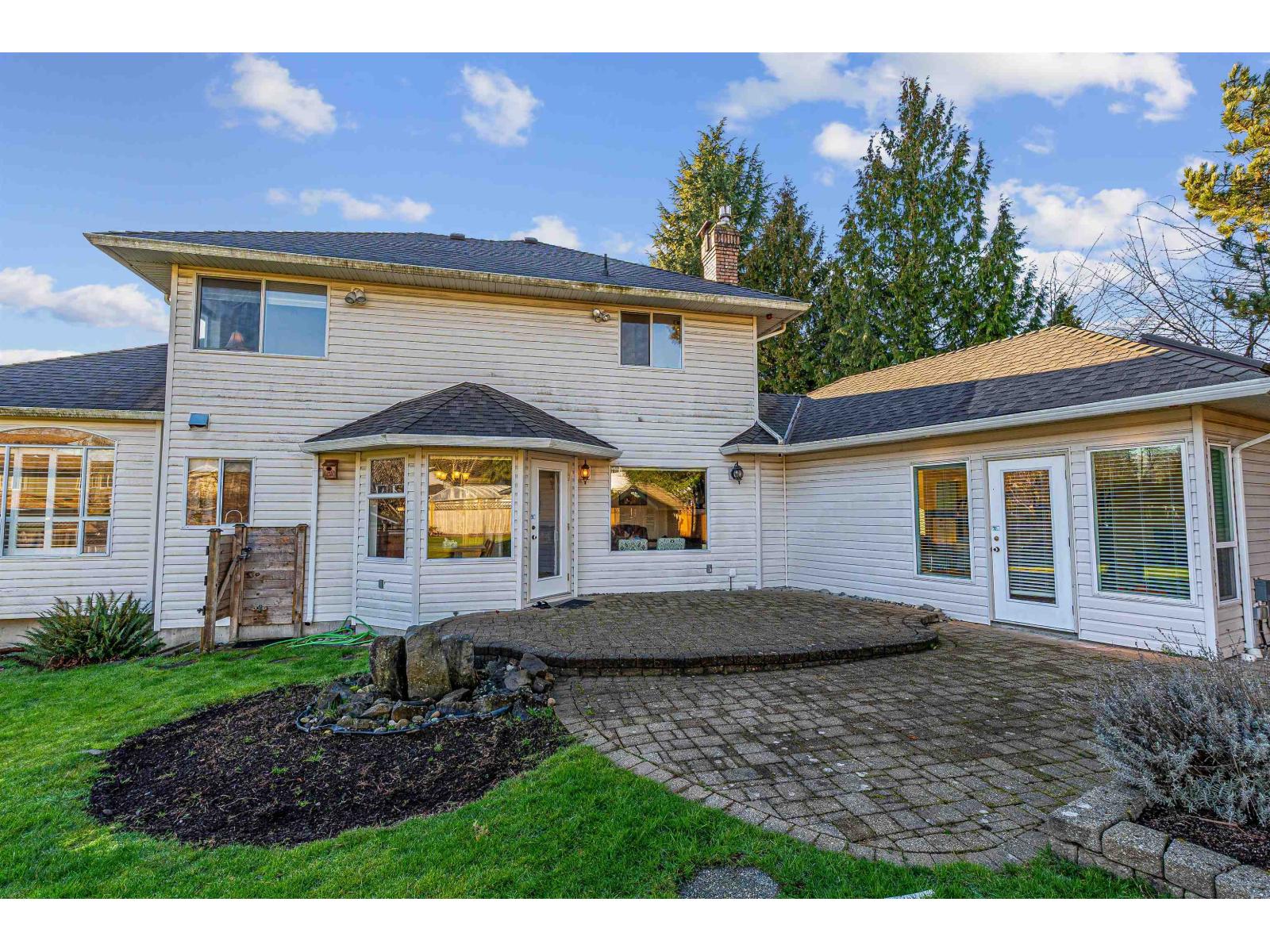 14247 86 Avenue, Surrey, British Columbia  V3W 0S6 - Photo 2 - R3107122