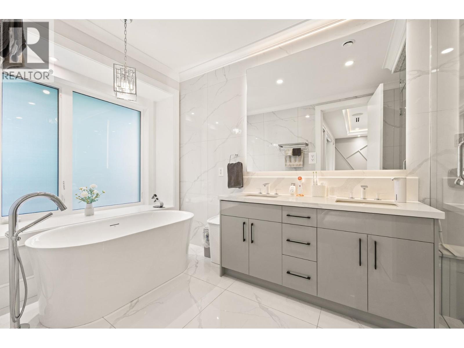 6699 Azure Road, Richmond, British Columbia  V7C 2S7 - Photo 24 - R3107405