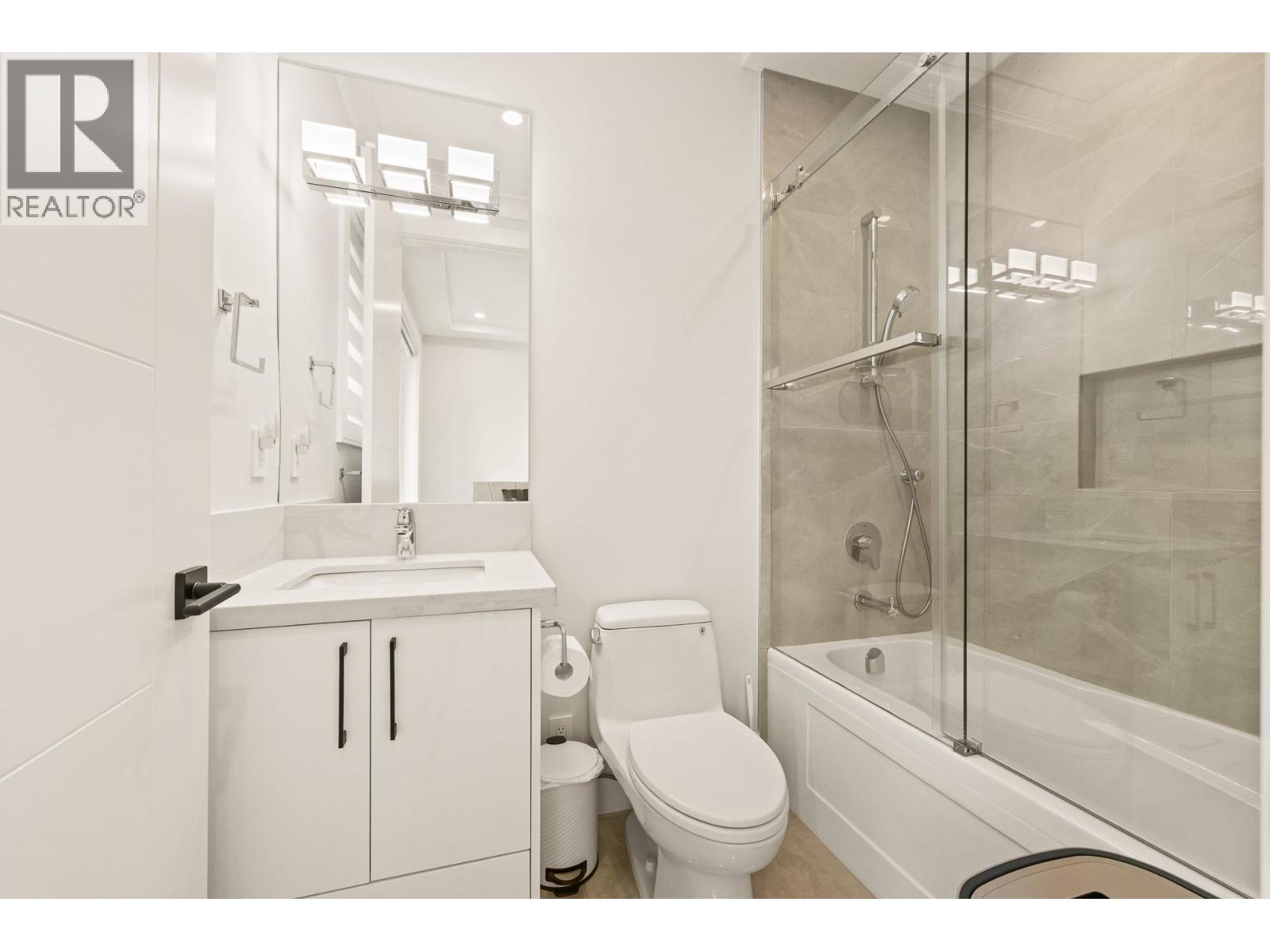 6699 Azure Road, Richmond, British Columbia  V7C 2S7 - Photo 27 - R3107405