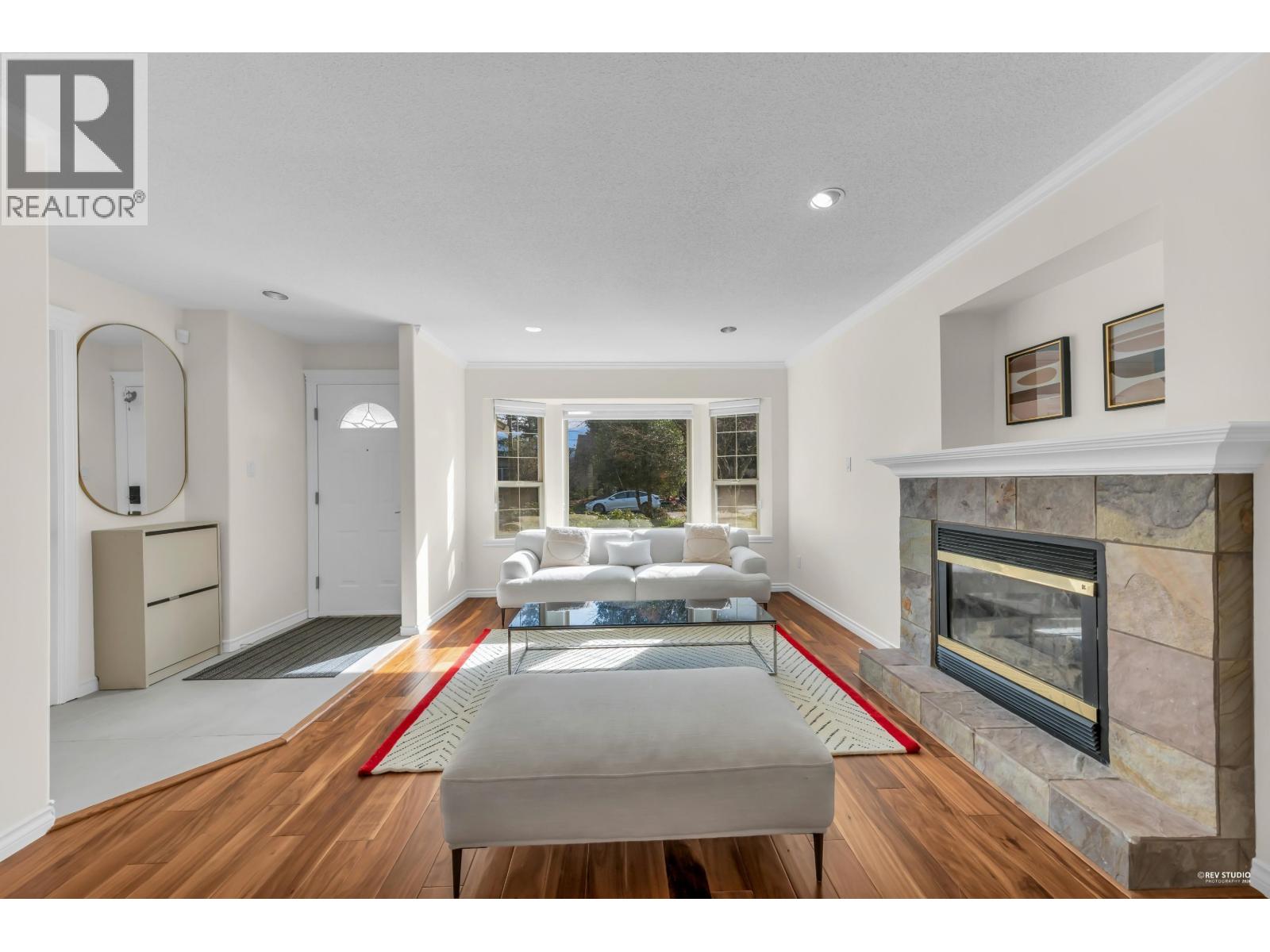 3265 Chaucer Avenue, North Vancouver, British Columbia  V7K 2C2 - Photo 4 - R3107570