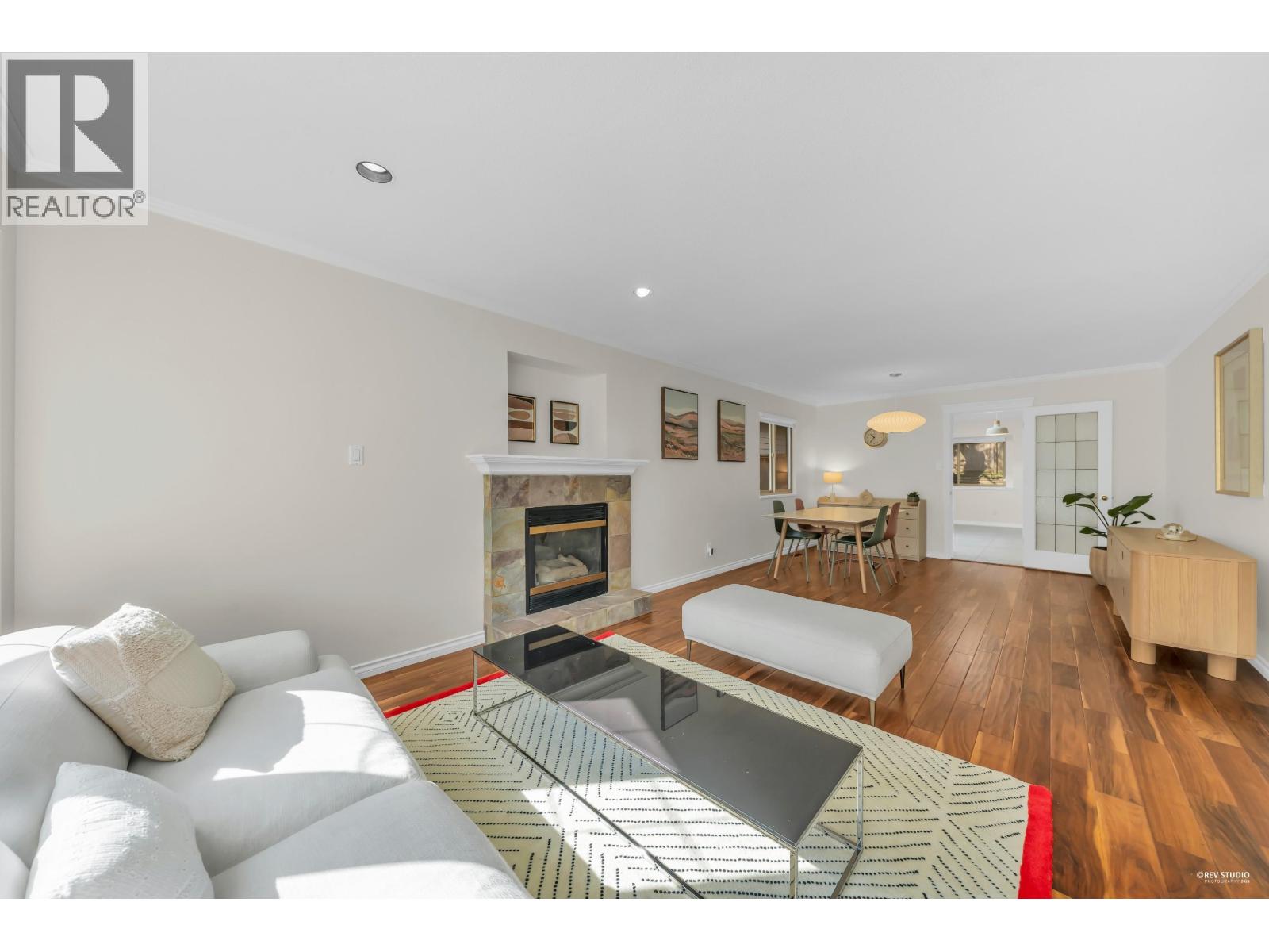 3265 Chaucer Avenue, North Vancouver, British Columbia  V7K 2C2 - Photo 3 - R3107570