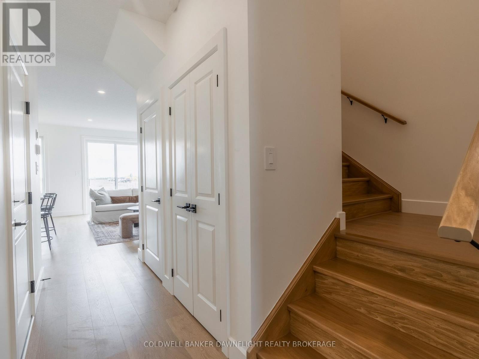 19 - 147 Scotts Drive, Lucan Biddulph, Ontario  N0M 2J0 - Photo 8 - X12967610