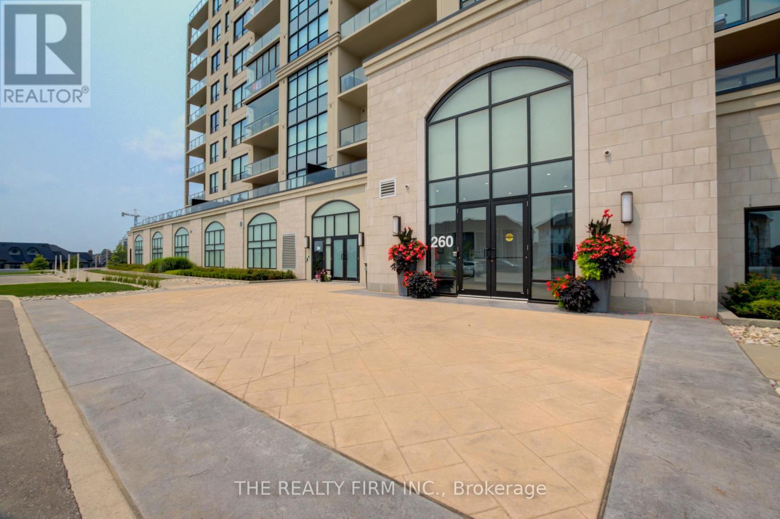 1011 - 240 Villagewalk Boulevard, London North, Ontario  N6G 0P6 - Photo 2 - X12967688