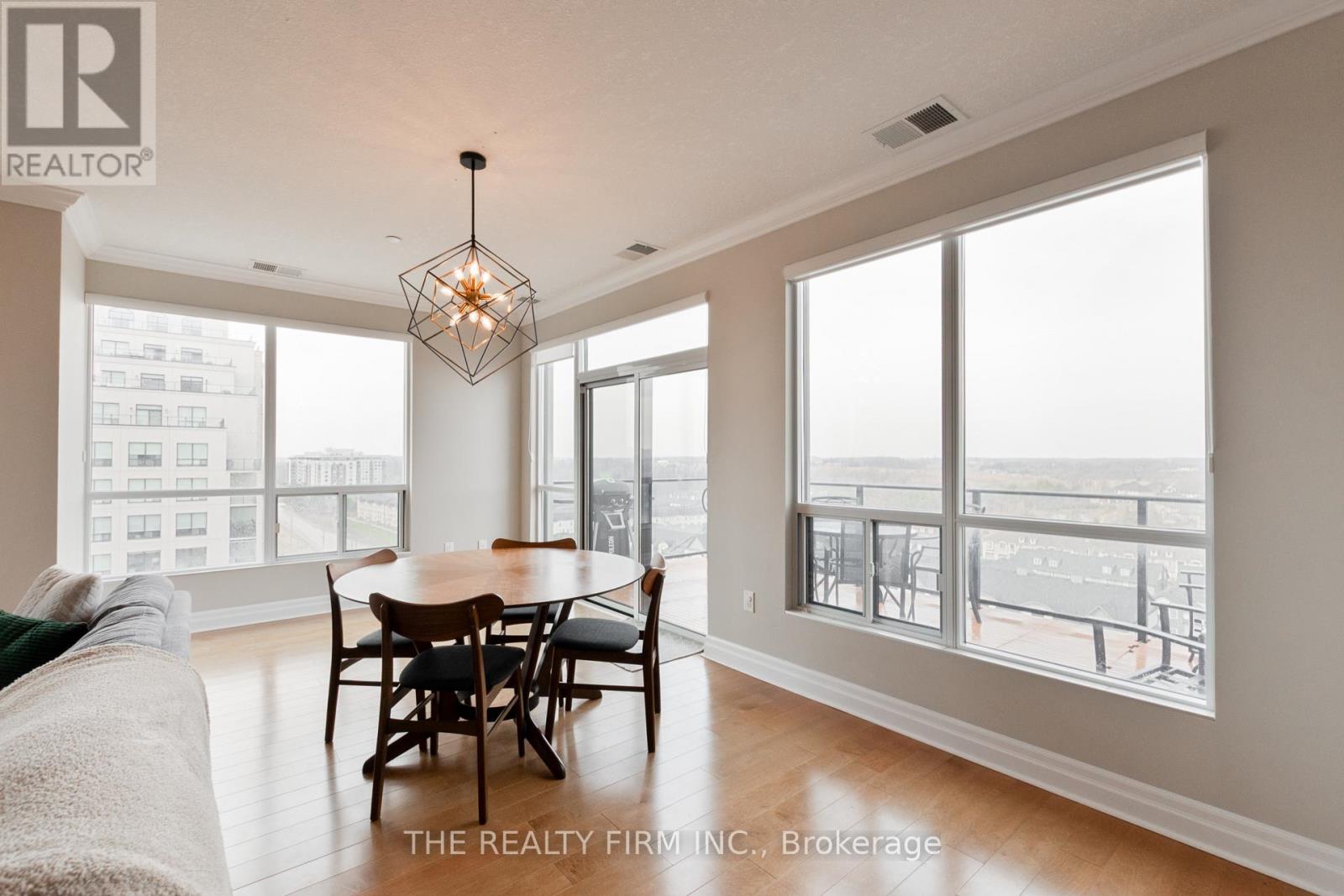 1011 - 240 Villagewalk Boulevard, London North, Ontario  N6G 0P6 - Photo 12 - X12967694