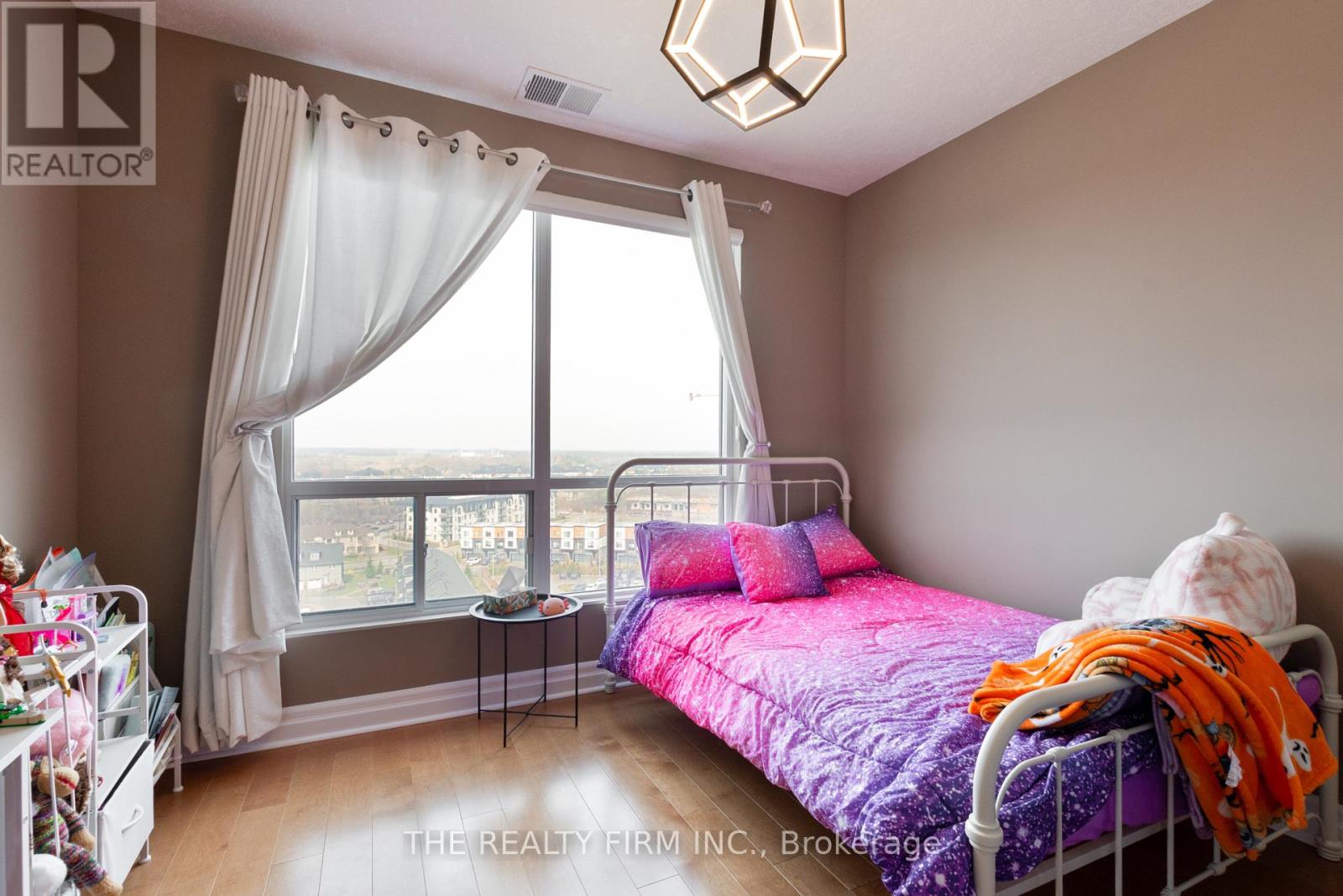 1011 - 240 Villagewalk Boulevard, London North, Ontario  N6G 0P6 - Photo 20 - X12967694