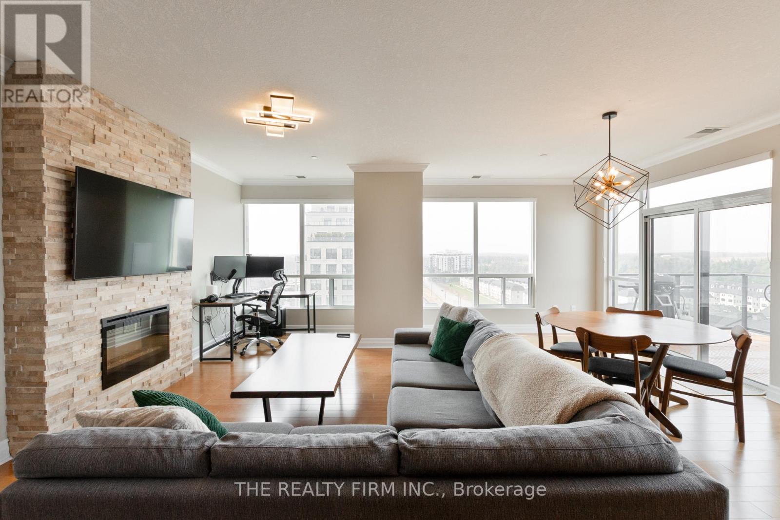 1011 - 240 Villagewalk Boulevard, London North, Ontario  N6G 0P6 - Photo 9 - X12967694