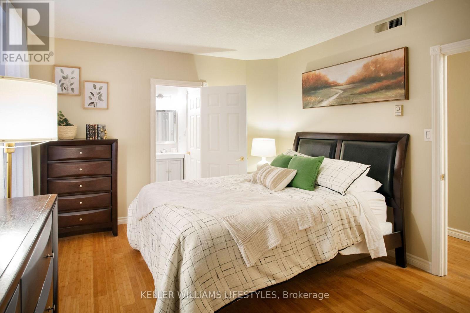 105 - 275 Queens Avenue, London East, Ontario  N6B 1X2 - Photo 14 - X12967728