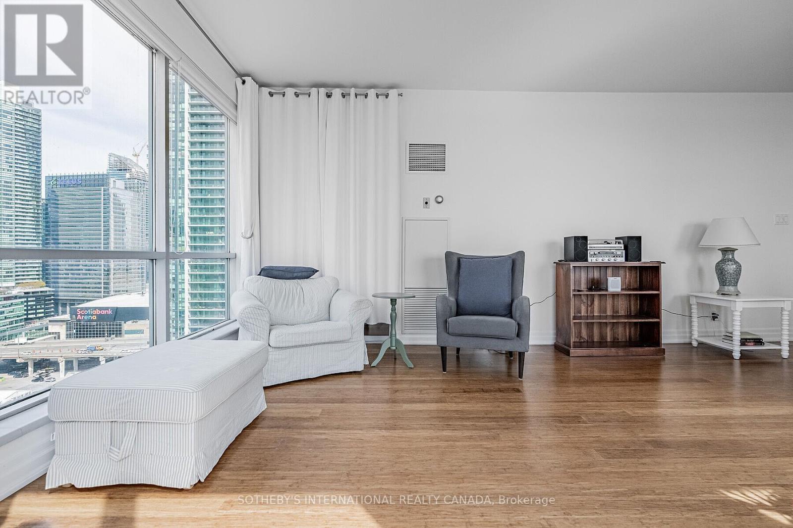 2305 - 10 Queens Quay W, Toronto, Ontario  M5J 2R9 - Photo 21 - C12967640