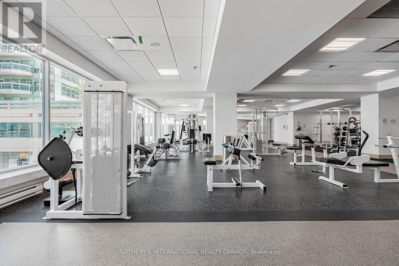 2305 - 10 Queens Quay W, Toronto, Ontario  M5J 2R9 - Photo 27 - C12967640