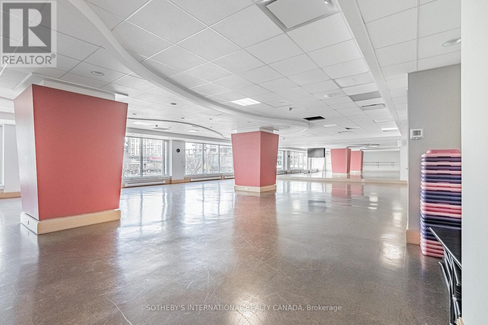 2305 - 10 Queens Quay W, Toronto, Ontario  M5J 2R9 - Photo 31 - C12967640