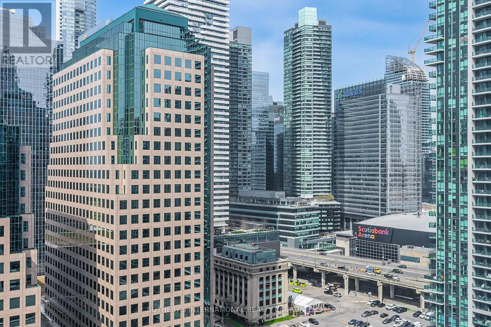 2305 - 10 Queens Quay W, Toronto, Ontario  M5J 2R9 - Photo 33 - C12967640