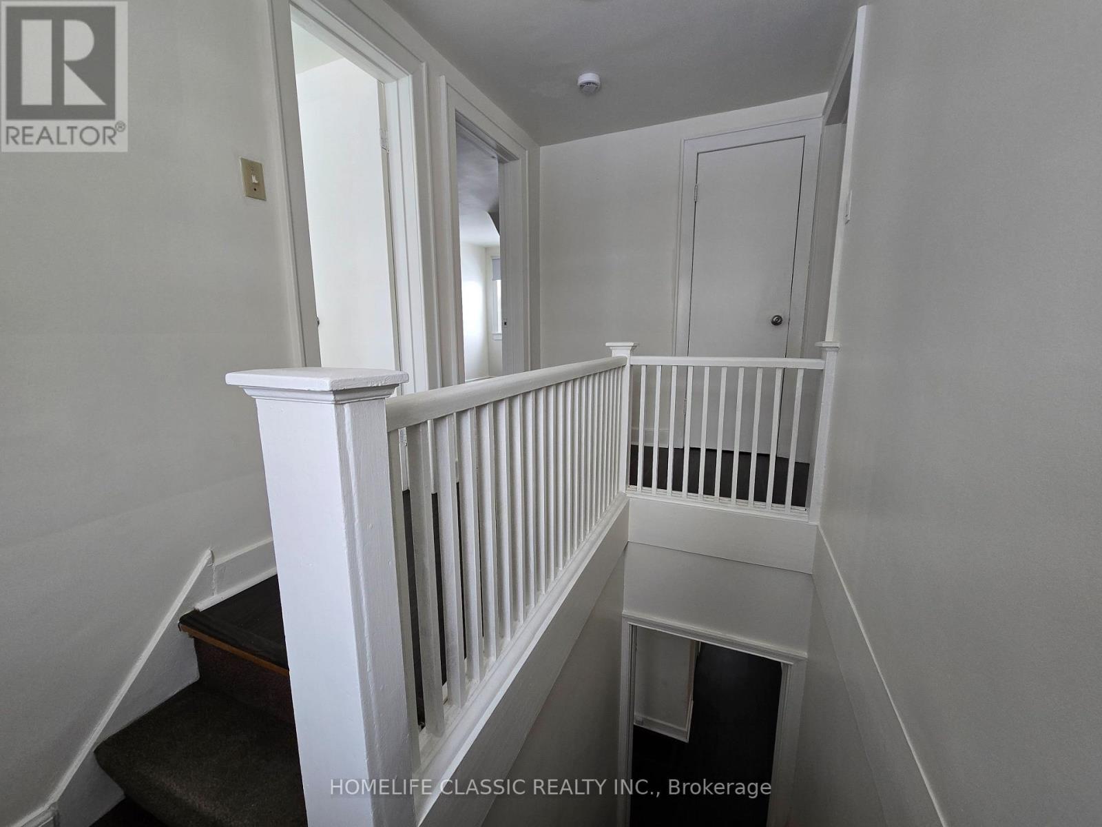 589 St Germain Avenue, Toronto, Ontario  M5M 1X4 - Photo 12 - C12967642