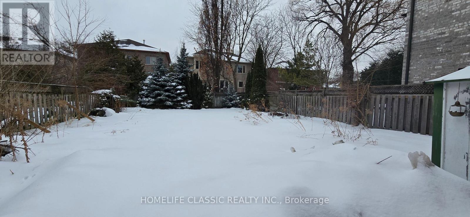 589 St Germain Avenue, Toronto, Ontario  M5M 1X4 - Photo 13 - C12967642