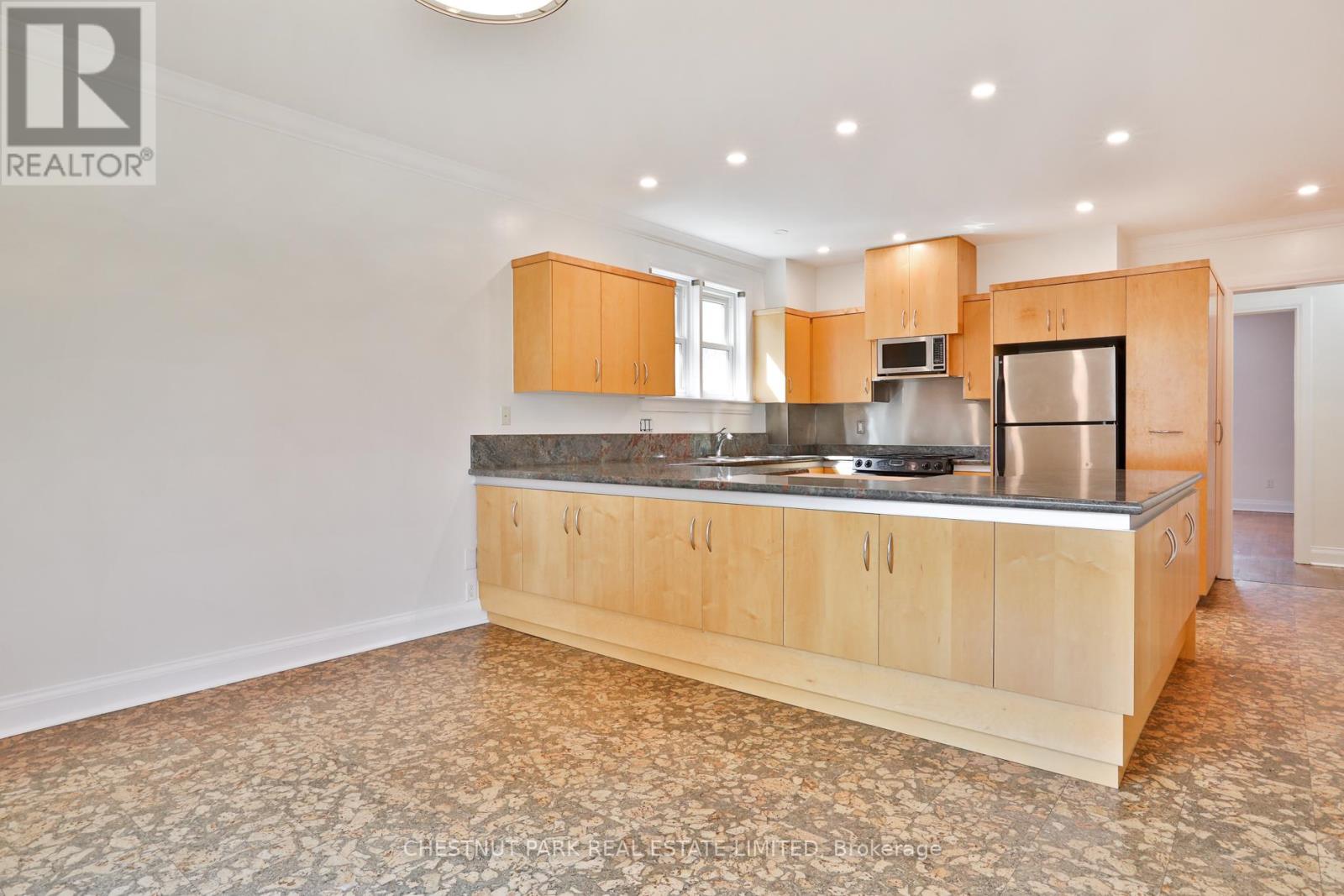 1 - 28 Rachael Street, Toronto, Ontario  M4W 1M5 - Photo 6 - C12967666