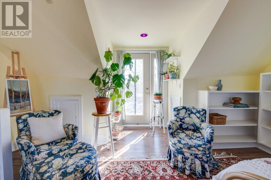 25 Helena Avenue, Toronto, Ontario  M6G 2H3 - Photo 31 - C12967672