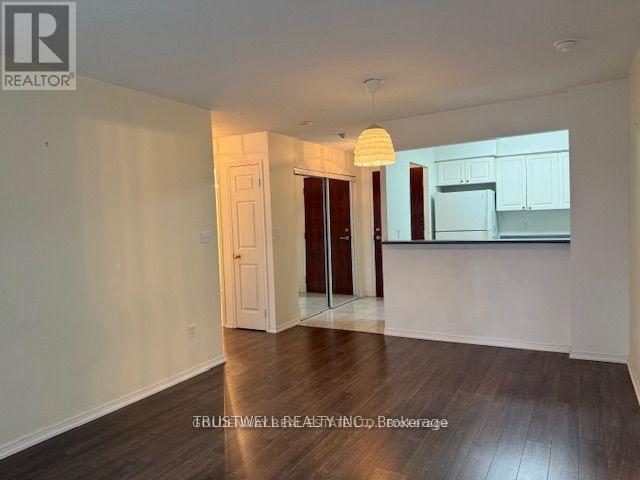 401 - 39 Pemberton Avenue, Toronto, Ontario  M2M 4L6 - Photo 3 - C12967686