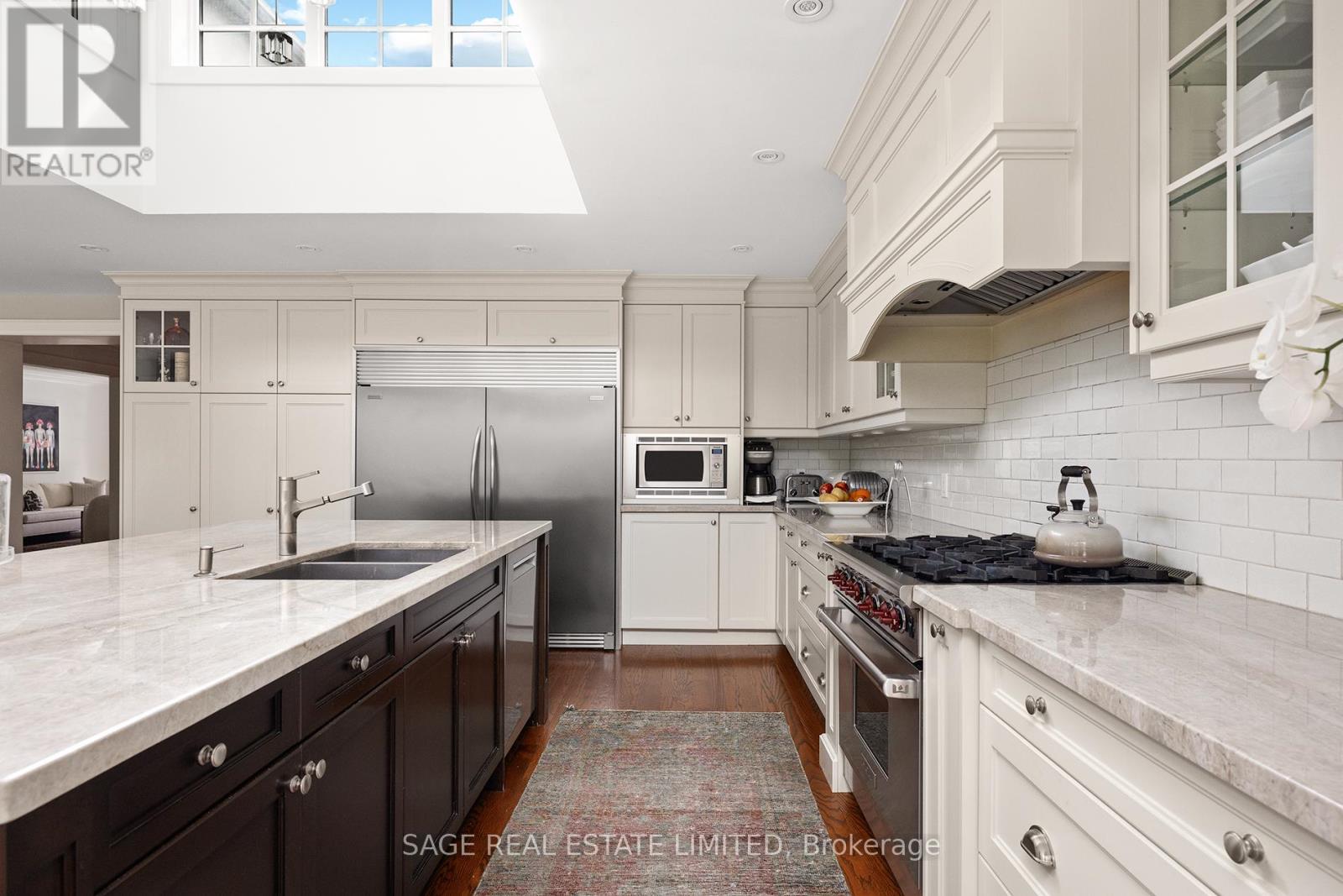 9 Canfield Place, Toronto (Banbury-Don Mills), Ontario  M3B 2V5 - Photo 12 - C12967704