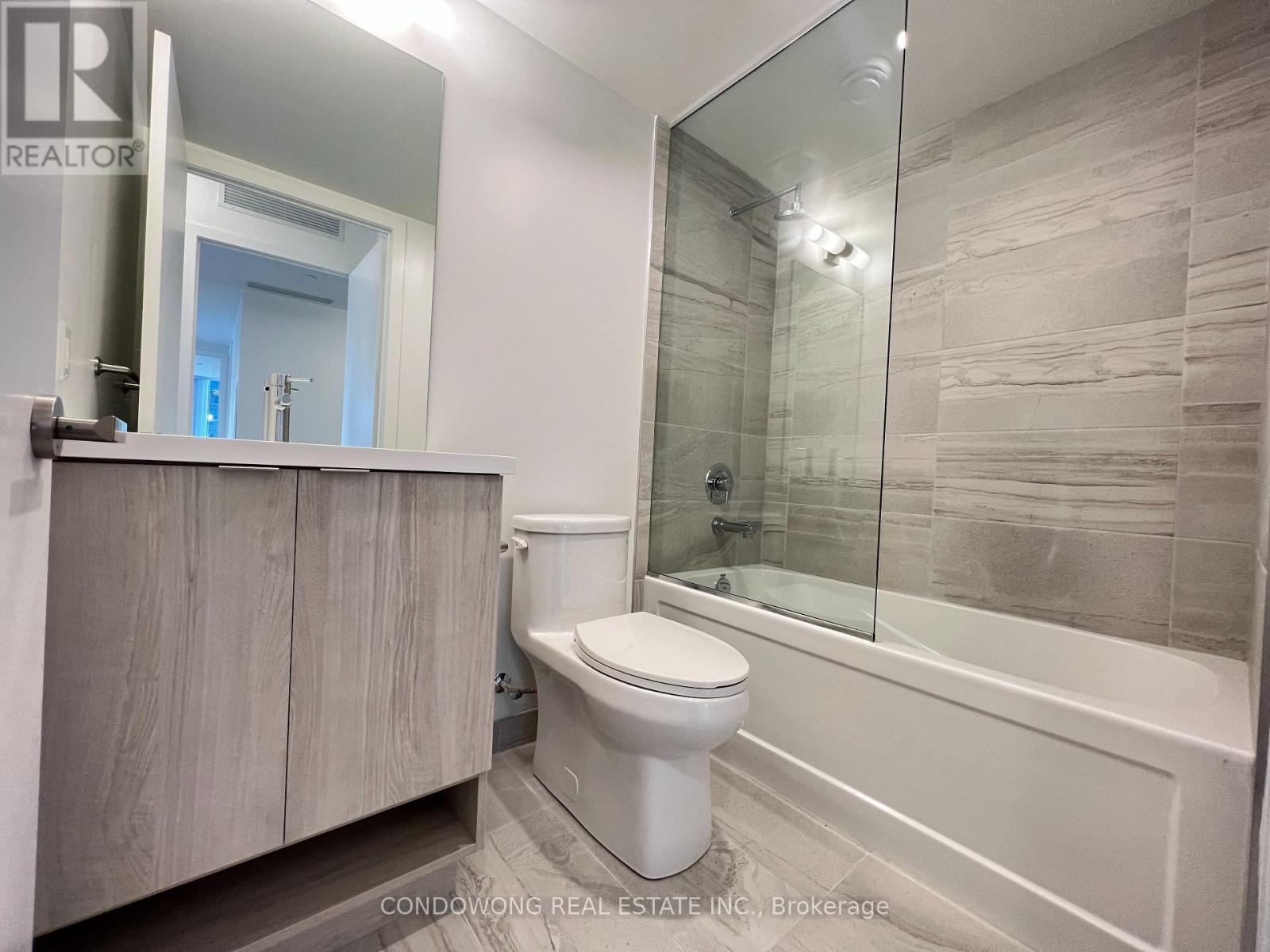 2111 - 138 Downes Street, Toronto, Ontario  M5E 0E4 - Photo 6 - C12967744