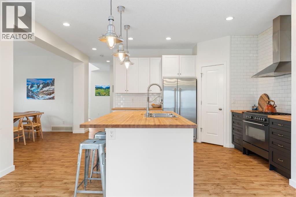 196 Jumping Pound Terrace, Cochrane, Alberta  T4C 0K5 - Photo 14 - A2281869